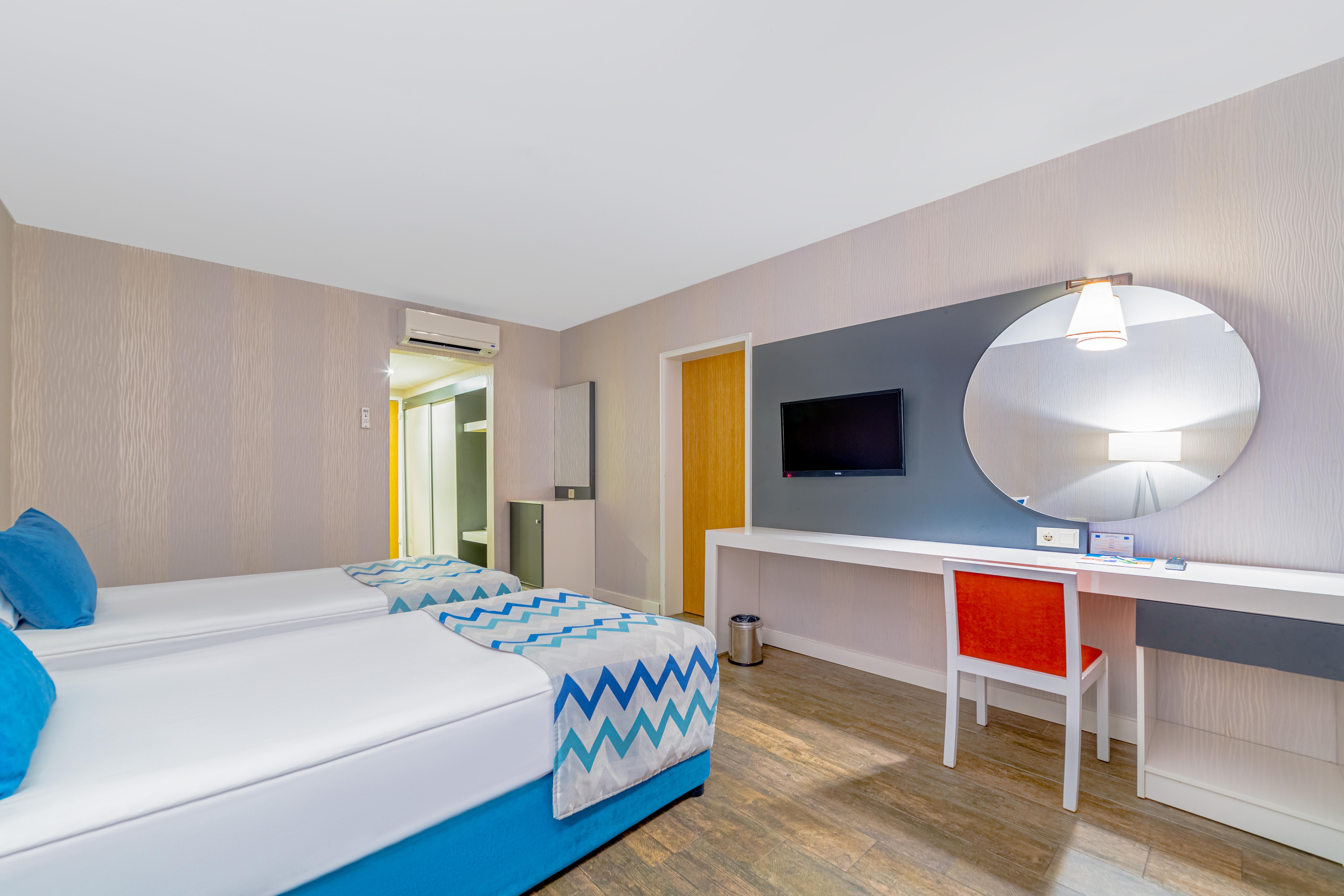 Justiniano Club Park Conti Hotel โอคูร์จาลาร์ ภายนอก รูปภาพ